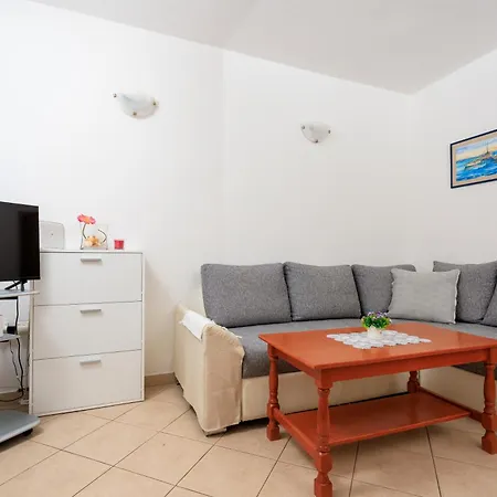 Petric Appartamento Makarska